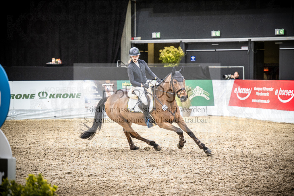 DOS_2509 | Entdecke hochwertige Reitturnierfotos von Foto Oger. Professionell, emotional und authentisch – jetzt Lieblingsmomente im Shop bestellen.Deutschlandweite Turnierfotografie. - Realisiert mit Pictrs.com