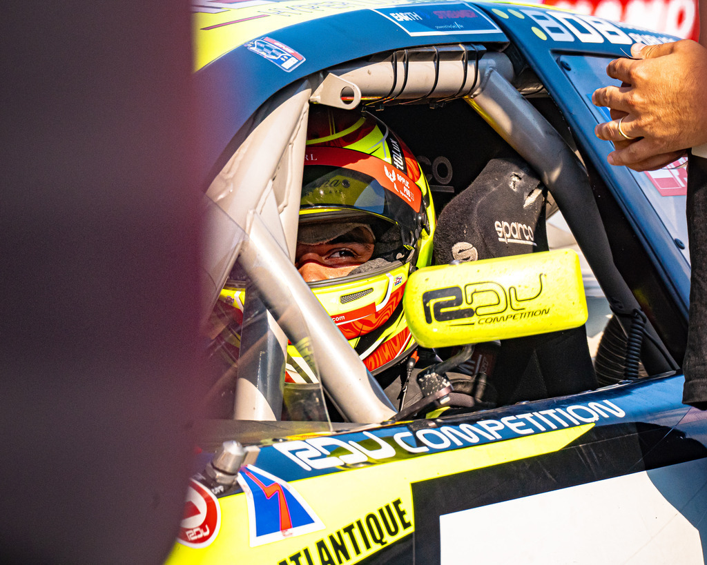 _DSC9058 | Exklusive Motorsport-Fotografie aus Leipzig von TXO Media – für Rennfahrer, Teams & Sponsoren. Sausemuth liefert starke Bilder, die Emotion zeigen. Jetzt buchen & glänzen! - Realisiert mit Pictrs.com