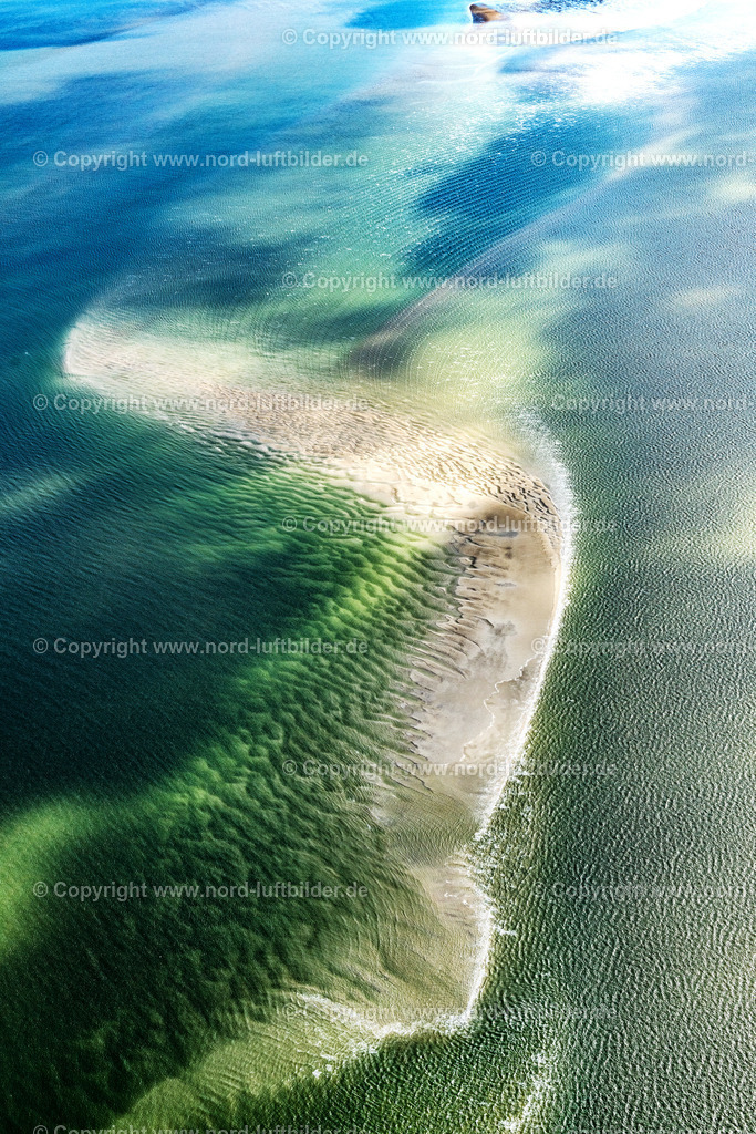 Hohe_Weg_Leuchtturm_Wattenmeer_Außenweser_ELS_2646140918 | BUTJADINGEN 14.09.2018 Wattenmeer der Nordsee- Küste in Butjadingen im Bundesland Niedersachsen, Deutschland. // Wadden Sea of North Sea Coast in Butjadingen in the state Lower Saxony, Germany. Foto: Martin Elsen