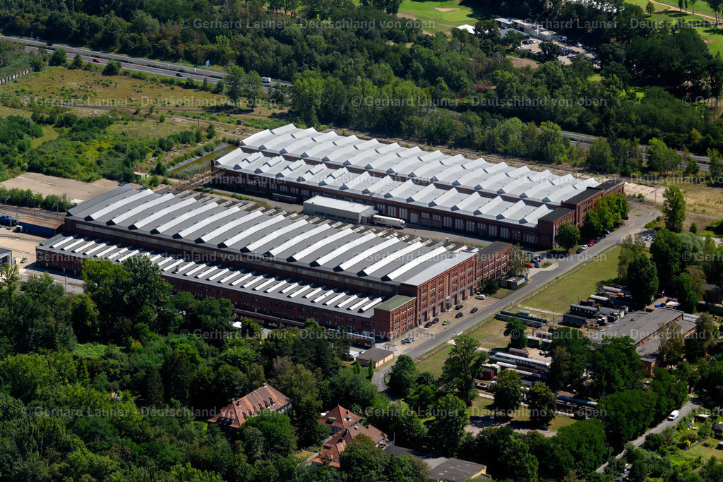 4035846 | BRAUNSCHWEIG 31.07.2020 Lagerhallen und Speditionsgebäude und Eisenbahnmuseum an der Schwartzkopffstraße in Braunschweig im Bundesland Niedersachsen, Deutschland. Weiterführende Informationen bei: Verein Braunschweiger Verkehrsfreunde e.V.. // Warehouses and forwarding building and railway museum in Brunswick in the state Lower Saxony, Germany. Further information at: Verein Braunschweiger Verkehrsfreunde e.V.. Foto: Gerhard Launer