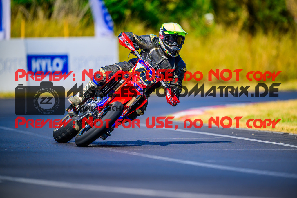 MaZZes_Fotomatrix_20250704_6007705_9590 | GELB