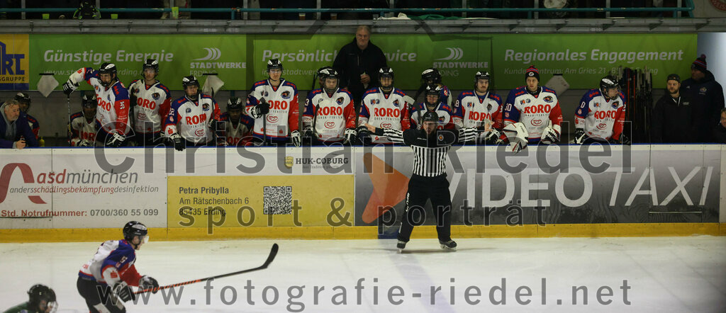 2023-01-22_093_Eishockey_TSV_Erding_gegen_ESC_Dorfen | Erding, Deutschland, 22.01.2023:
Eishockey, Bayernliga 2022 / 2023, 29. Spieltag, TSV Erding gegen ESC Dorfen, Endergebnis: 6:2

Trainer Franz Steer (ESC Dorfen)

Foto: Christian Riedel / fotografie-riedel.net
