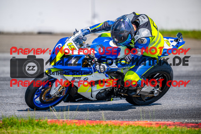 MaZZes_FotoMatrix_240520_6021986_9469 | GELB