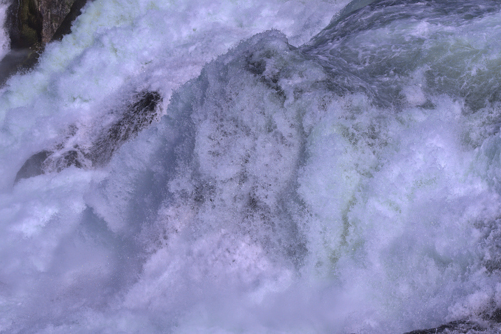 Rheinfall Schaffhausen 2026 | Seelentiefe - Bilder die bewegen - Realisiert mit Pictrs.com