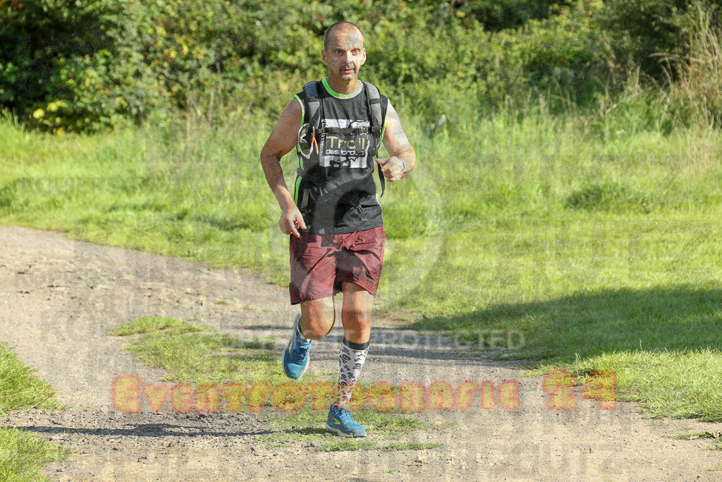 230826_1706_EX1_1659 | Sportfotografie im Rhein-Sieg Kreis, Köln, Bonn, NRW, Rheinland Pfalz, Hessen, etc. Unser Tätigkeitsfeld umfasst den Laufsport vom Volkslauf über den Marathon, Duathlon, Triathon bis zum Ultralauf wie Kölnpfad Ultra oder Schindertrail.
