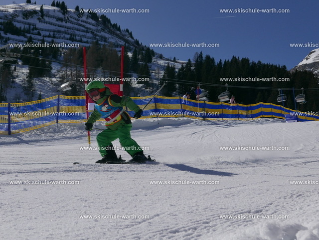 P1100909 | Photos von der Skischule Warth - Realisiert mit Pictrs.com