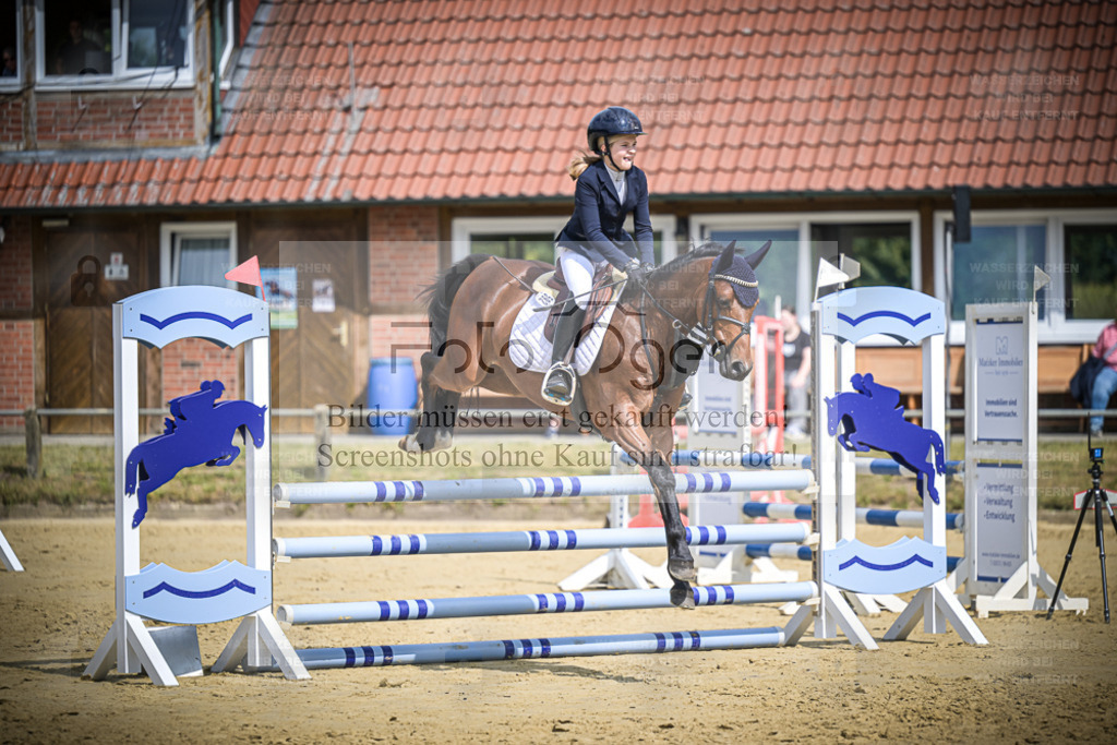 DOS_4932 | Entdecke hochwertige Reitturnierfotos von Foto Oger. Professionell, emotional und authentisch – jetzt Lieblingsmomente im Shop bestellen. - Realisiert mit Pictrs.com