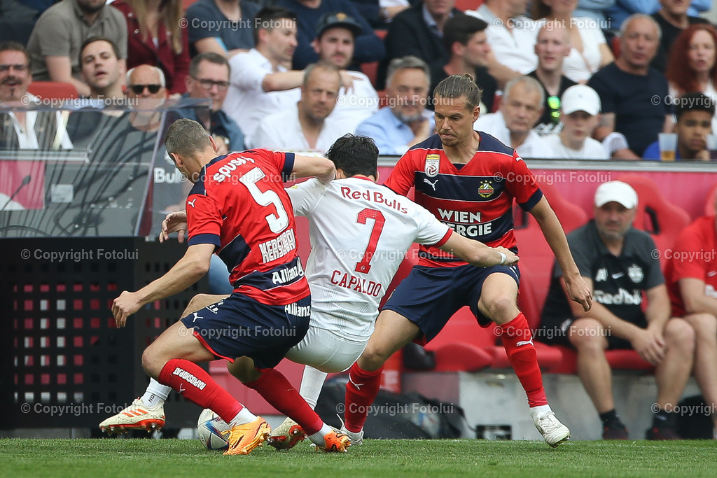 A_LUI_20230507_0002 | SPORT FUSSBALL ADMIRAL BUNDESLIGA RED BULL SALZBURG VS RAPID
IM BILD: Roman Kerschbaum (Rapid), Nicolás Capaldo (Red Bull Salzburg)
FOTO:FOTOLUI/UW