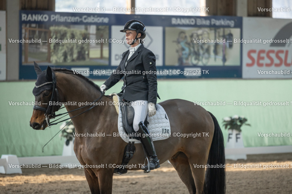 _D5A4409 | Emotionale Pferde- & People-Fotografie rund um Heidelberg, Leimen & Umgebung. Natürliche Fotos von Pferd, Mensch & Familie. Jetzt Termin sichern!