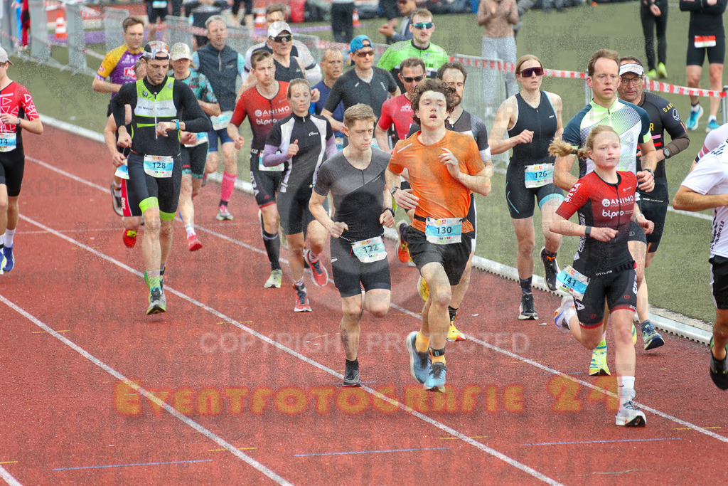 250413_1050_EX1_0024 | Sportfotografie im Rhein-Sieg Kreis, Köln, Bonn, NRW, Rheinland Pfalz, Hessen, etc. Unser Tätigkeitsfeld umfasst den Laufsport vom Volkslauf über den Marathon, Duathlon, Triathon bis zum Ultralauf wie Kölnpfad Ultra oder Schindertrail.