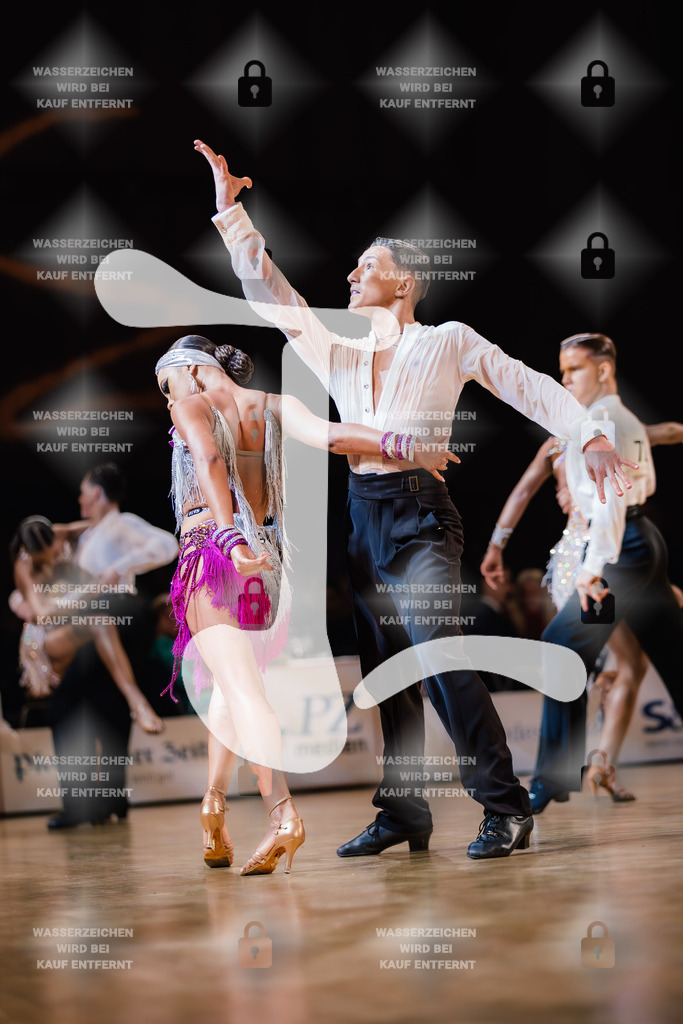 Goldstadtpokal 2025 - WDSF Open Latin Youth 3rd (83) Yaniel Grinevich _ Eden Gurfinkel (Israel)-2025-01-25-0573 | Webshop for digital downloads and prints of dance sport, event & show photographer Julian Link - Realisiert mit Pictrs.com