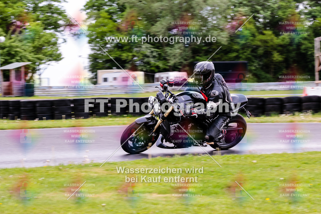 MotoTeamVBK-20113 | Hier findet Ihr Bilder von Touristenfahrten auf der Nürburgring Nordschleife oder von anderen Veranstaltungen die ich besucht habe. Viel Spass beim Durch Schauen 