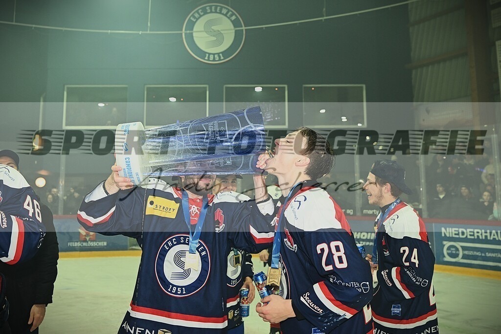 aaaDSC_3933 | Kaufen Sie Sportbilder im Onlineshop von Andy Scherrer Sportfotografie. Faszinierende Bilder von Sportevents aus der ganzen Schweiz. Fussball, Frauenfussball, Unihockey, Handball, Schwingen und weiteren Sportarten. - Realisiert mit Pictrs.com