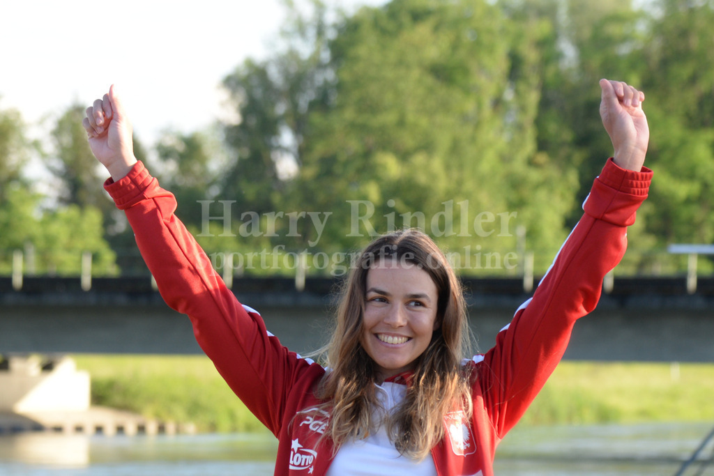 HR6_0114 | 2024 ICF CANOE FREESTYLE WORLD CUP 1 / PLATTLINGWomen's Kayak Surface Final; Zofia TULA (Poland) - Realisiert mit Pictrs.com