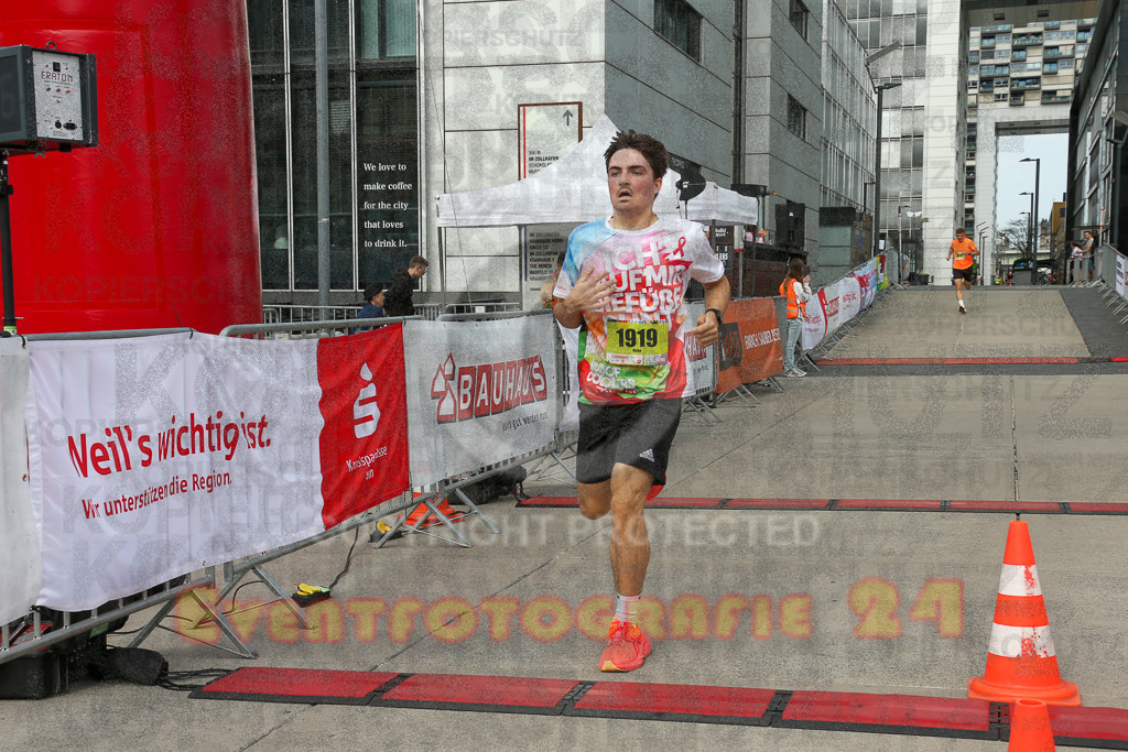 250920_1319_EX1_4057 | Sportfotografie im Rhein-Sieg Kreis, Köln, Bonn, NRW, Rheinland Pfalz, Hessen, etc. Unser Tätigkeitsfeld umfasst den Laufsport vom Volkslauf über den Marathon, Duathlon, Triathon bis zum Ultralauf wie Kölnpfad Ultra oder Schindertrail.