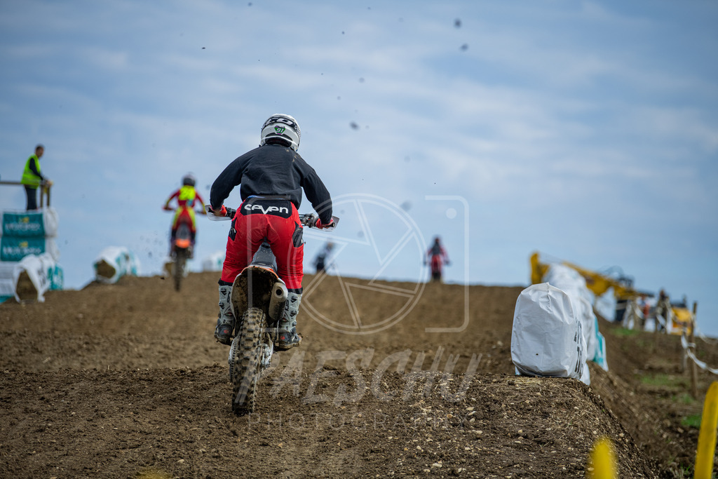 Lady (298) | Paeschuphoto Shop - Wer nicht sucht der auch nicht findet.Ob Motocrossbilder oder von einem besuchtem Spiel, Hauptsache Action. - Realisiert mit Pictrs.com