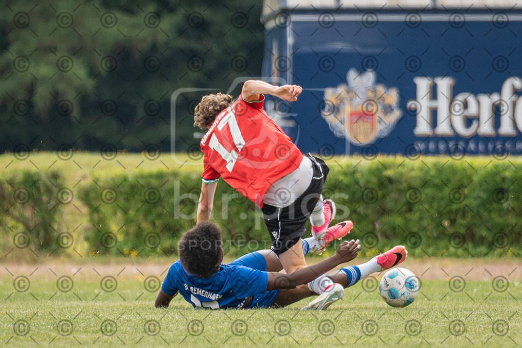 _DSC8152 | Professionelle Fußball- und Sportfotografie. Spielbilder online ansehen und kaufen – Einzelbilder oder komplette Galerien in hoher Qualität. - Realisiert mit Pictrs.com
