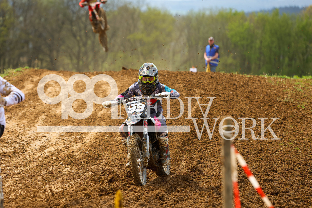 5E6A0371 | 989 MEDIAWORK