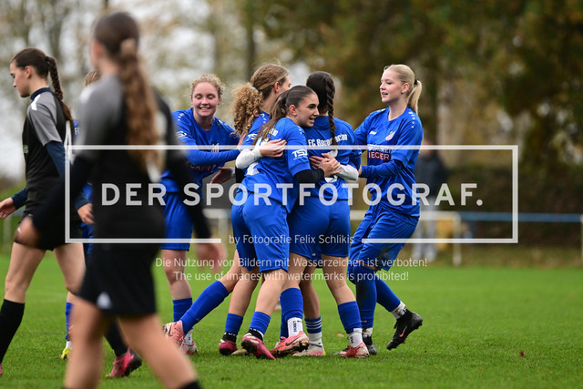 Fußball I Juniorinnen I Saison 2025-2026 I Niedersachsenpokal I Viertelfinale I JFV A-O-B-H-H - FC Rosengarten I 33258 | Der Sportfotograf. - Realisiert mit Pictrs.com
