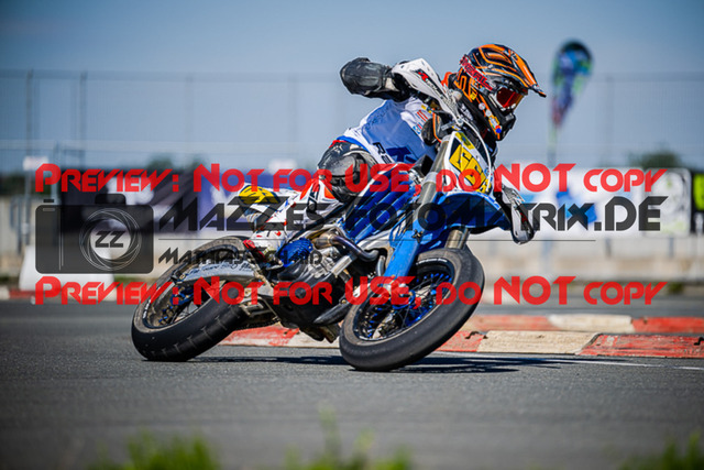 MaZZes_FotoMatrix_220903_1647 | S2