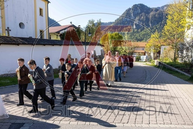 MAE-pic_3078 | Der online Fotoshop des Inzeller Fotografen MAE - Marc Anton Eicher. Hier können Sie ihre Fotos und Stockfotos online bestellen als Download oder als Ausdruck, der ihnen bequem nach Hause geschickt wird.
Ihr Marc Anton Eicher - der Inzeller Fotograf - Realisiert mit Pictrs.com