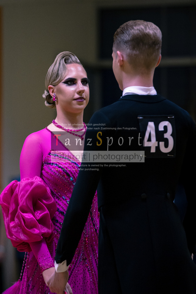 20250906_LM_By_HGR-S-Std_7151 | Tanzsportbilder, Standardtanz, Lateintanz, WDSF, DTV, LTVB, dancecomp, goc, hessen tanzt, blaues band der spree, walzer, tango, wiener walzer, slowfox, quickstepp, samba, rumba, cha-cha-cha, paso doble. jive, hd-kroft photography, turniertanzsport