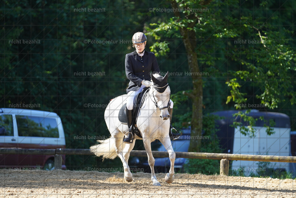 20240706-FAH04568 | Grafing Turnierfotos, Reitverein Ebersberg, Turnierfotografen Bayern, reitsportbilder, Pferdefotograf, reitsportfotograf, Sportbilder, Reitsportfotografie, Fotoagentur Herrmann, Turnierfotograf