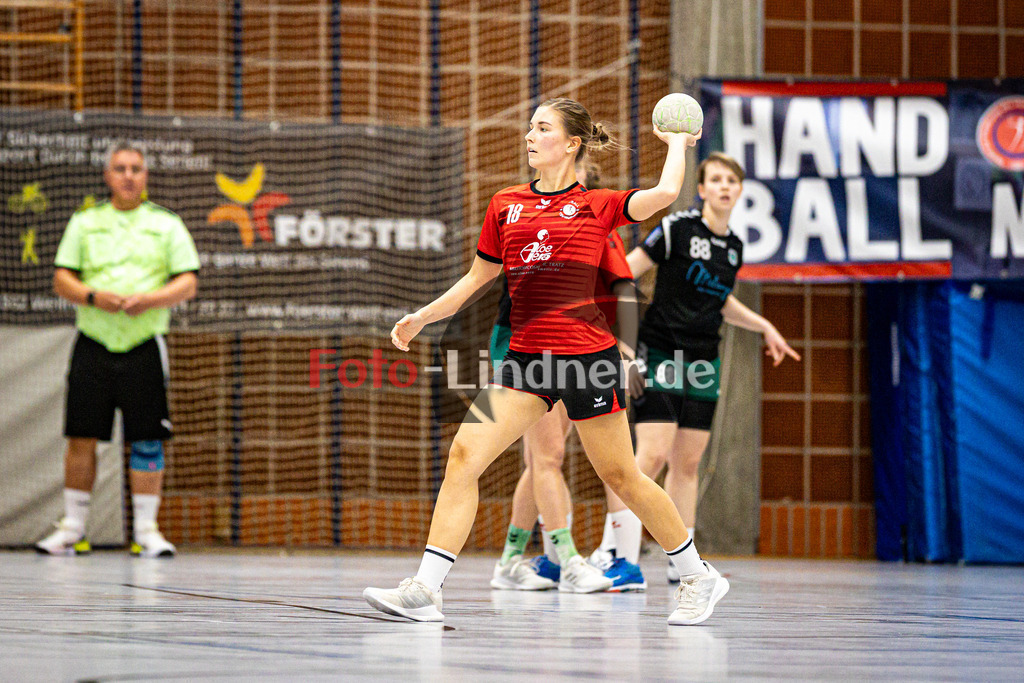 TSV Weilheim gegen TSV Murnau | Handball Bezirksoberliga Frauen Alpenvorland 2024/25, TSV Weilheim gegen TSV Murnau, 20250330,Aileen HÄUBER (TSV Weilheim 18)  in Aktion, Freisteller,2025-03-30 in Weilheim (Weilheim, Am Hardt), Aileen HÄUBER (TSV Weilheim 18)Copyright: WolfgangxLindner www.foto-lindner.de