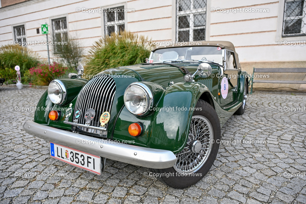 Frauen fuer Frauen_ Charity Oldtimerfahrt_ 04.10.2025-26 | 04.10.2025, Linz, AUT, Oldtimer Charity im Bild Frauen fuer Frauen Oldtimerfahrt, Teilnehmer©Harald Dostal / fodo.media