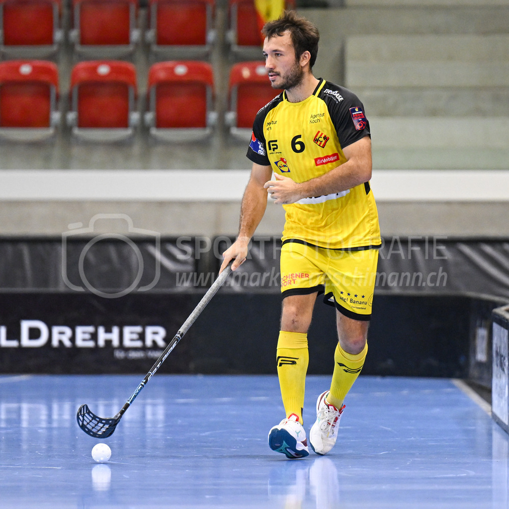 HC Rychenberg vs Tigers Langnau - 11. Dezember 2022 | HC Rychenberg vs Tigers Langnau
AXA Arena, Winterthur
Sämi Gutknecht (#6 HC Rychenberg).
Bild: Sportfotografie Markus Aeschimann | www.markus-aeschimann.ch - Realisiert mit Pictrs.com