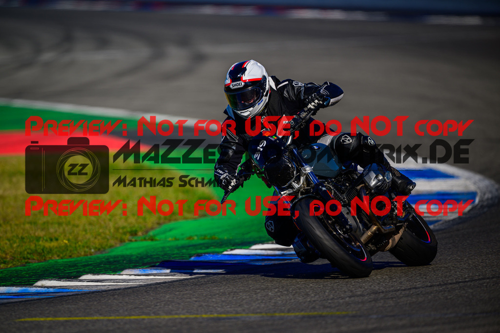 MaZZes_Fotomatrix_20250407_6007705_0506-2 | GELB