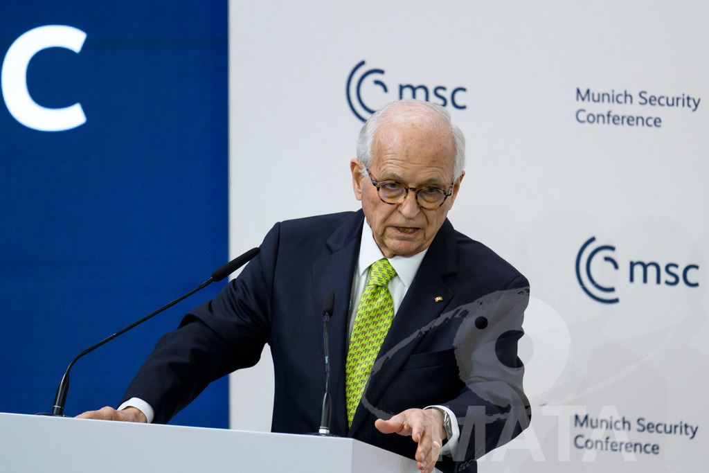 _DWA4399 | MATA IndoCon - Realisiert mit Pictrs.com