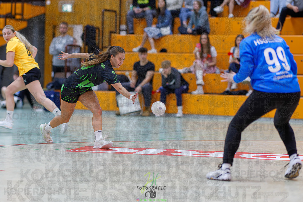 Frauen Oberliga Mitte (HHV); HSG Kleenheim/Langgöns II - HSG Eibelshausen/Ewersbach | Frauen Oberliga Mitte (HHV); HSG Kleenheim/Langgöns II - HSG Eibelshausen/Ewersbach am 01.11.2025 in Oberkleen (Weidig-Halle)Photo © 2025 - Jörg Heinrich - Realisiert mit Pictrs.com