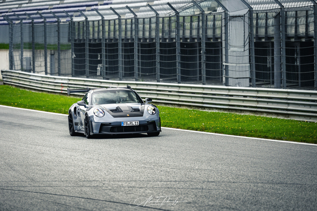 R6PZ0904 _Alexander Tschuncky | Entdecken Sie die faszinierende Welt von Alexander Tschuncky Arts: Kreative Fotografie, atemberaubende Automobilkunst und hochwertiger Bilderdruck. Lassen Sie sich inspirieren! - Realisiert mit Pictrs.com