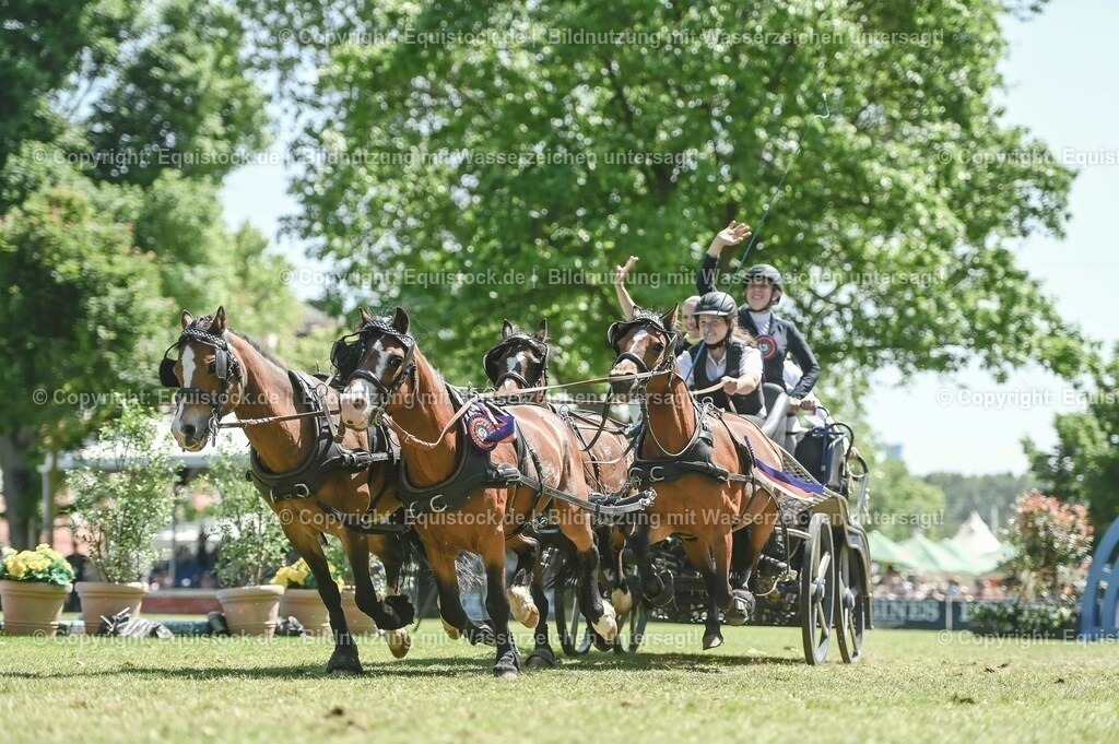 20230528_Jump-and-Drive_0293 | equistock
