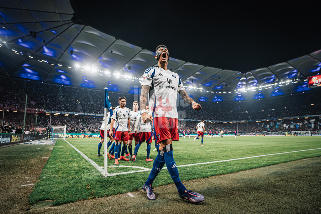 Fußball | Männer | Saison 2024/2025 | 2. Fußball-Bundesliga | 25. Spieltag | Hamburger SV vs. Fortuna Düsseldorf | 08.03.2025 | Davie Selke (#27, HSV) schießt ein Tor und jubelt
