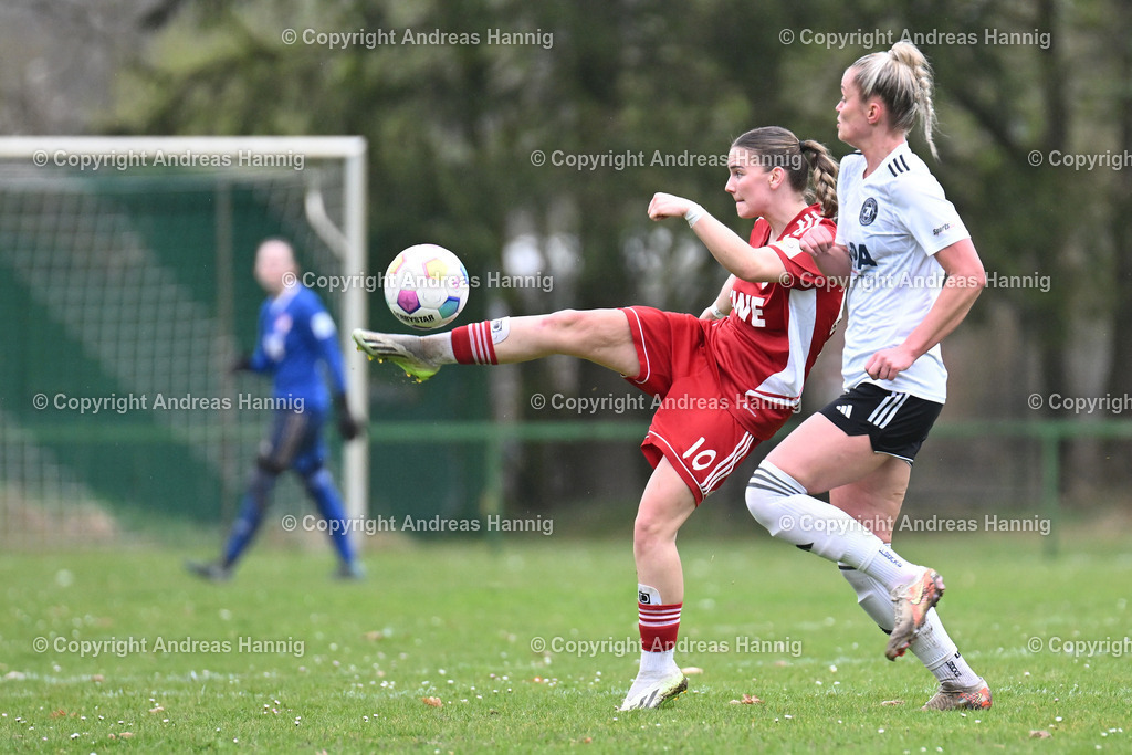 Fußball I Frauen I Saison 2024-25 I Oberliga I FC Jesteburg-Bendestorf - SpVg Aurich Frauen I 13.4.2025 | a-hannig - Realisiert mit Pictrs.com