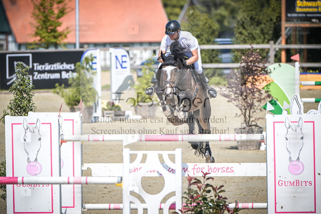 DOS_1187 | Entdecke hochwertige Reitturnierfotos von Foto Oger. Professionell, emotional und authentisch – jetzt Lieblingsmomente im Shop bestellen. - Realisiert mit Pictrs.com