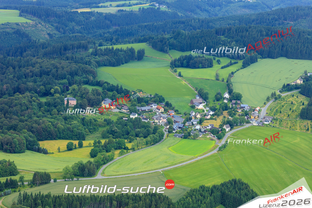 Die Luftaufnahme Heinersreuth - Presseck wurde vom UL-Flugzeug (keine Drohne) aus fotografiert.Hohe Druck- Auflösung-die Geschenkidee!