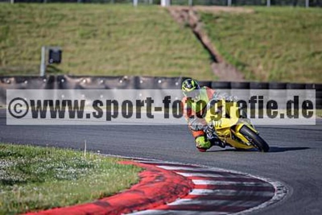 pube5907 | Professionelle Fotos von Sportveranstaltungen, aber auch Hochzeiten und anderen Events. - Realisiert mit Pictrs.com