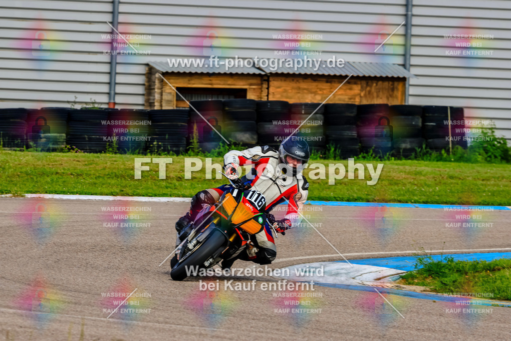 MotoTeam-8350 | Hier findet Ihr Bilder von Touristenfahrten auf der Nürburgring Nordschleife oder von anderen Veranstaltungen die ich besucht habe. Viel Spass beim Durch Schauen 