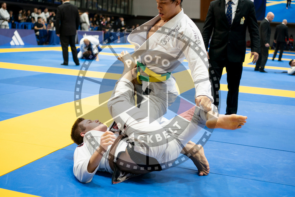 20240124PBB02373 | Fighters compete during the second day of the IBJJF European Championship in Paris, France, on January 24, 2024.