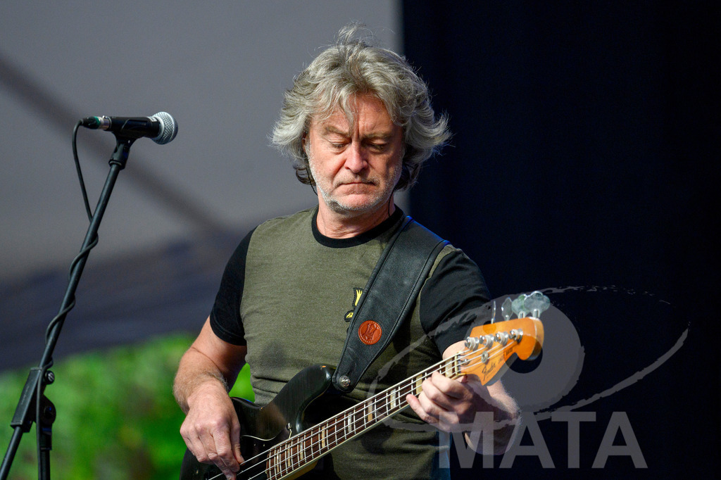 _DWA2604 | Craig Fletcher von John Lees' Barclay James Harvest live bei einem Konzert in Serenadenhof Nürnberg, 01.07.2023 - Realisiert mit Pictrs.com