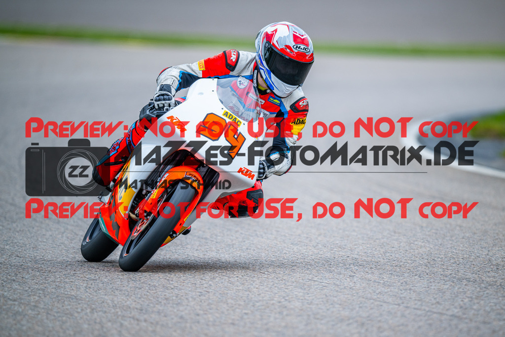 MaZZes_FotoMatrix_240503_6007705_8894 | KTM