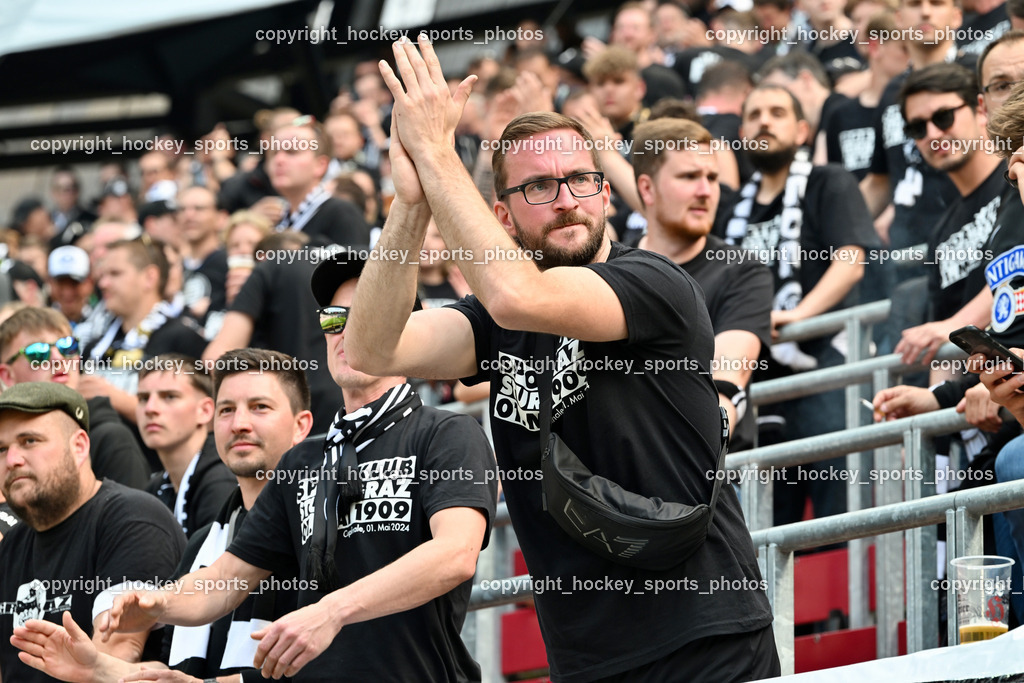 SK Puntigamer Sturm vs. SK Rapid Wien Siegerehrung, Impressionen | SK Sturm Fans, SK Puntigamer Sturm vs. SK Rapid Wien Siegerehrung, Impressionen, SK Puntigamer Sturm vs. SK Rapid Wien Siegerehrung, Impressionen am 01.05.2024 in Klagenfurt (Wörthersee Stadion ), Austria, (Photo by Bernd Stefan)