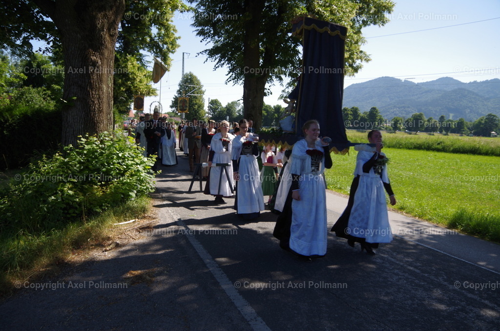 IMGP6149 | fotografiert von Axel PollmannLeonhardi Wallfahrt Benediktbeuern und Murnau, Fronleichnam, Fasching, Landschaft im Loisachtal und Benediktbeuern  - Realisiert mit Pictrs.com