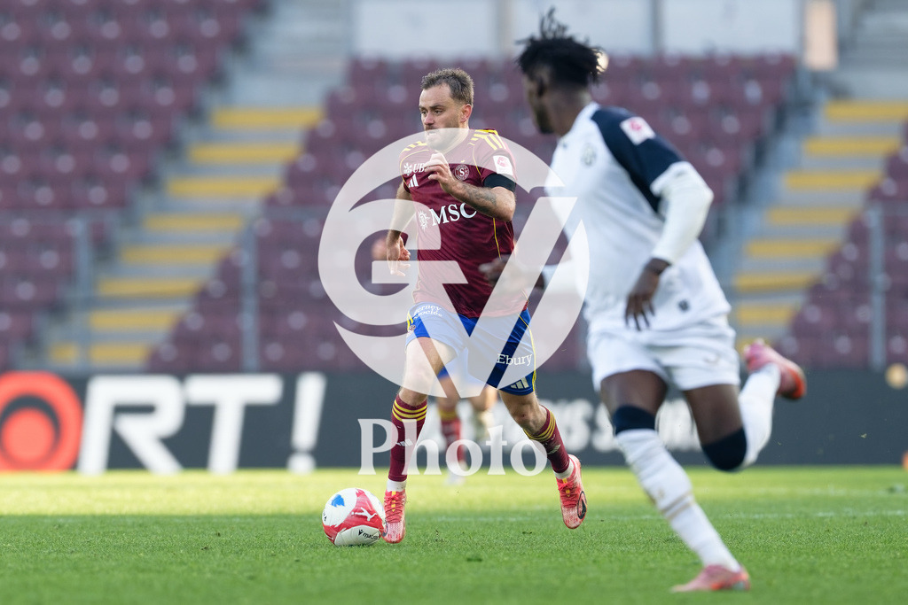 Brack Super League - Servette FC v FC Zurich | Timothe Cognat (8 Servette FC) in action (close up)  during the Brack Super League match between Servette FC and FC Zurich at Stade de Geneve in Geneva, Switzerland
