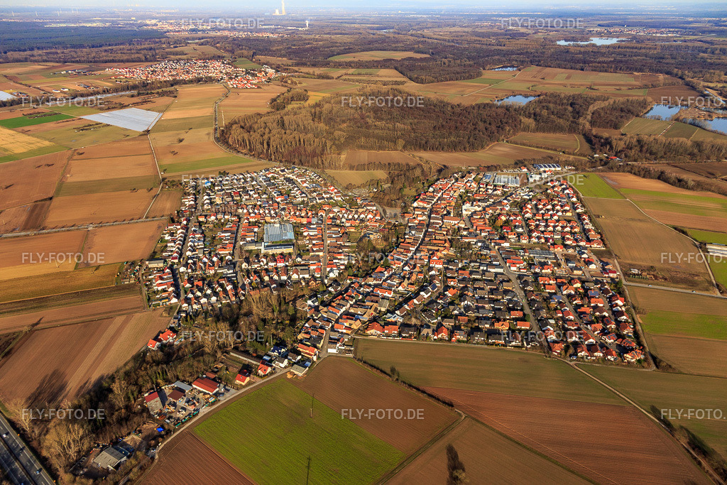 Dorfansicht aus Westen | Luftbild: Dorfansicht aus Westen in Kuhardt im Bundesland Rheinland-Pfalz in Deutschland. Foto: IMG_112608.jpg vom 13.02.2019 durch Werner Riehm/FLY-FOTO.de - Realisiert mit Pictrs.com