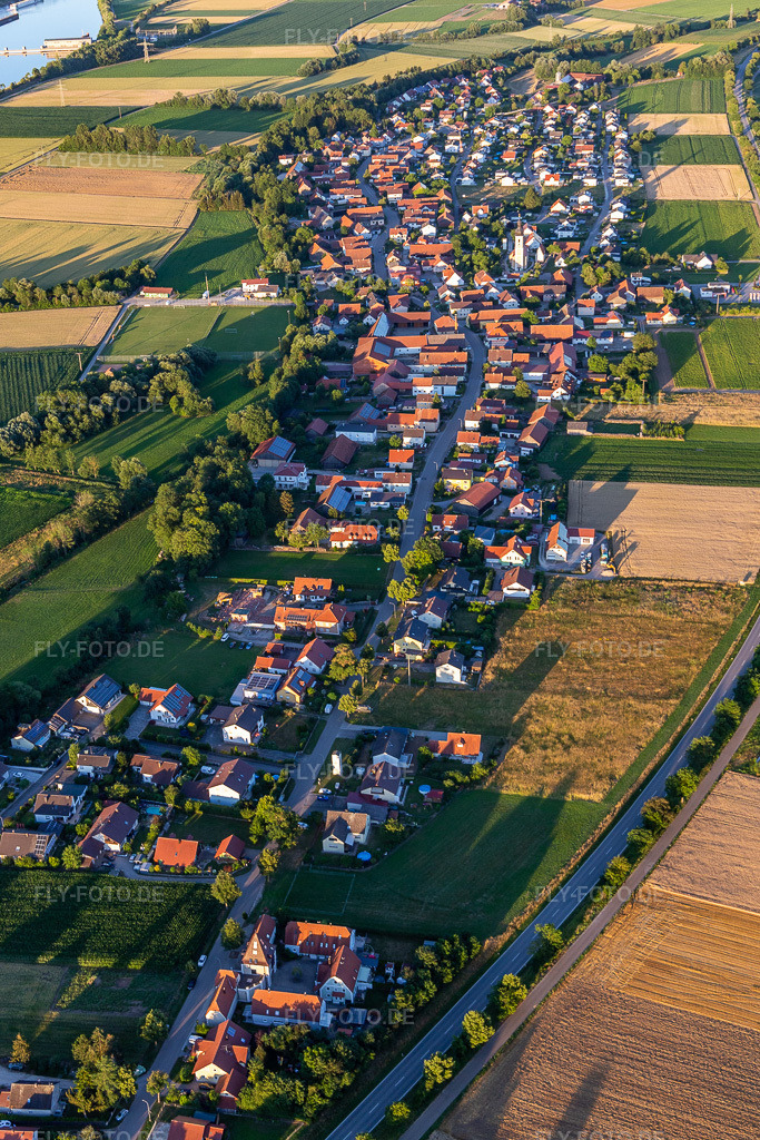 Luftbild: Geisling im Ortsteil Geisling in Pfatter im Bundesland Bayern in Deutschland. – Foto: IMG_133314.jpg vom 03.07.2022 durch Werner Riehm/FLY-FOTO.de – Auflösung des Originals: 3485 x 5227 px – Gemeinde Pfatter