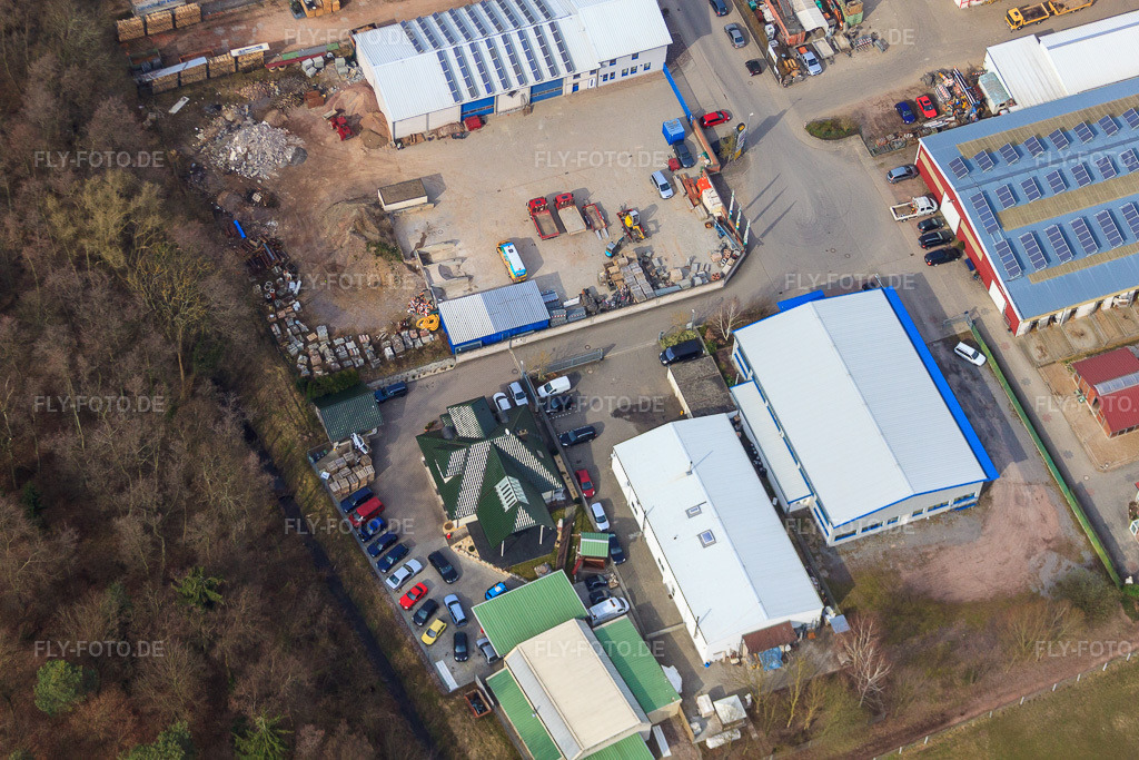 Luftbild: Gewerbegebiet Am Gäxwald mit Feinwerk Präzisions- und Messtechnik GmbH & Co. KG, Outfit Autoaufbereitung und KFZ Meisterbetrieb Patrik Fichtenkamm in Herxheim bei Landau im Bundesland Rheinland-Pfalz in Deutschland. Foto: IMG_37772.jpg vom 12.03.2011 durch Werner Riehm/FLY-FOTO.deWWW.FEIN-WERK.COM